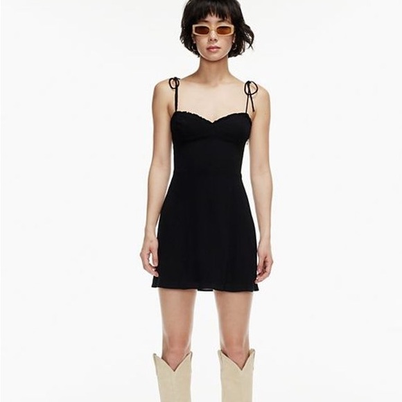 NWT Aritzia Wilfred Fable Black Mini Dress - Picture 3 of 8